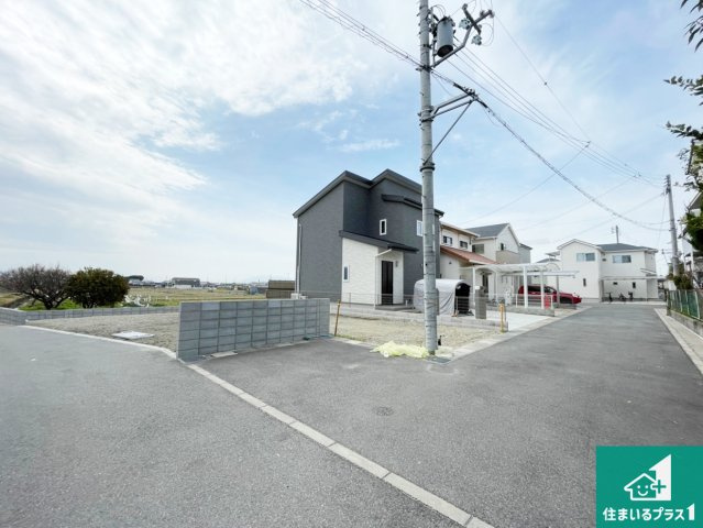 ●29(土)30(日)現地案内可能！　奈良市神殿町　限定1邸の前面道路含む現地写真|周辺は閑静な住宅街です。前面道路もしっかりと有りますので車の出し入れも安心ですよ！