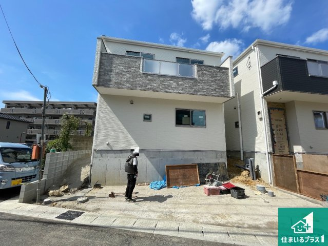 ★宇治市大久保町上ノ山　第1期　新築一戸建ての外観|周辺は落ち着いた街並みの住宅地！子育てがしやすい住環境です！まだ未完成ですが、現地でしかわからない事もございます。是非一度ご覧ください。