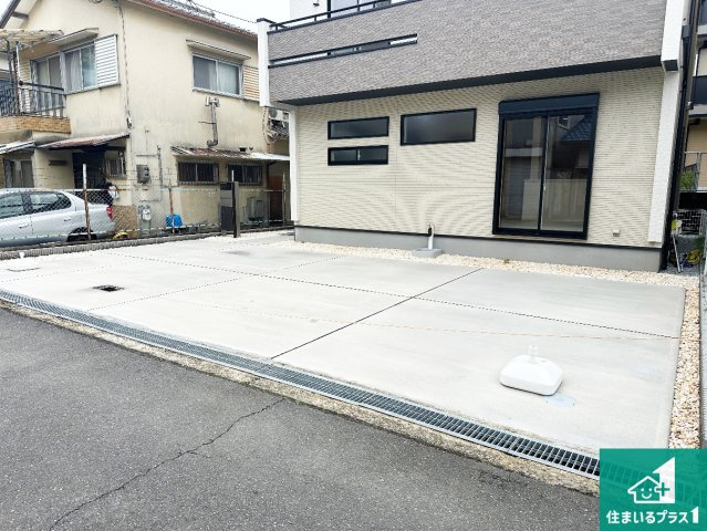 奈良市南京終町　新築一戸建ての駐車場|駐車スペース！散水栓があるので、こまめに愛車を洗えます！