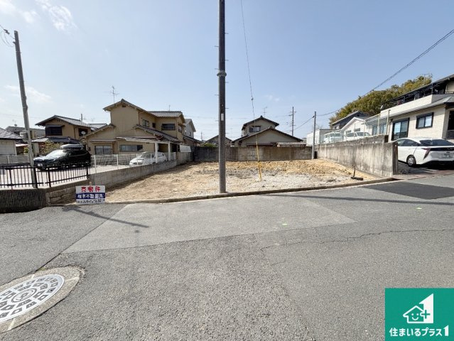 奈良市法蓮町　第26期　新築一戸建ての前面道路含む現地写真|駅やスーパー、小学校・中学校等日常生活に欠かせない情報や道のりもご紹介いたしますのでお気軽にご相談ください。