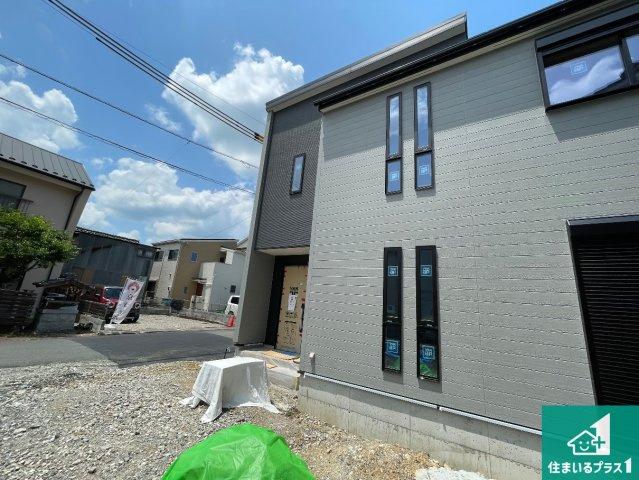 ★南丹市園部町本町　新築一戸建ての外観|現在建築中！落ち着いた街並みで新生活を始めることが出来そう！周辺の物件も併せてご紹介させて頂きます！