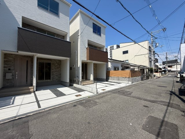 東大阪市南上小阪　第1期　新築一戸建ての前面道路含む現地写真|車通りの少ない前面道路！お子様がいらっしゃるご家族でも安心！