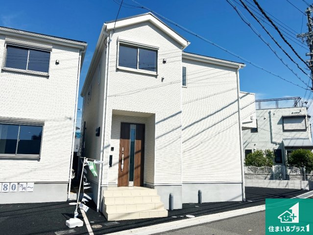 高石市綾園　第2期　新築一戸建ての外観|安心の10年保証！外観を美しく保ち、雨水で汚れを落とします！気になることがありましたら、お気軽にお問い合わせください！