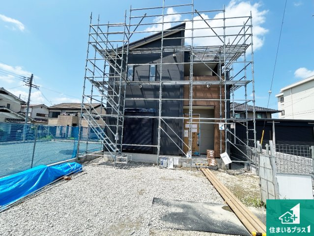 1(土)2(日)現地案内可能！　大和高田市西坊城　全3邸　の外観|建築中ですが現地を見ると分かる事もございますので、ぜひ一度現地をご覧ください。