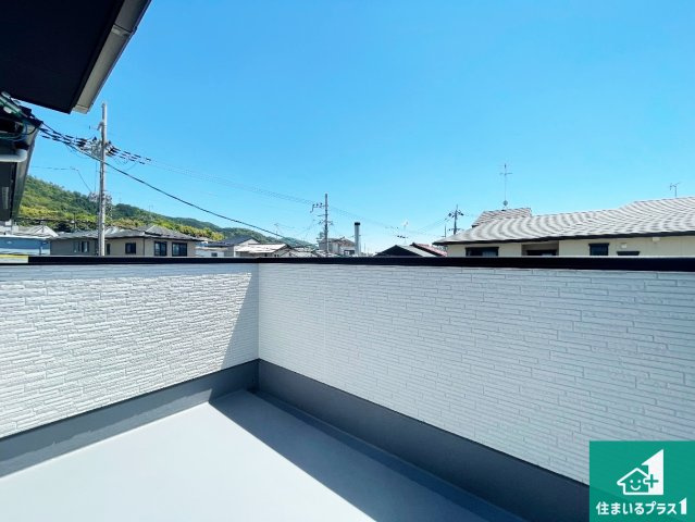 ★1(土)2(日)現地見学可能！★京都市伏見区醍醐南里町　全2邸のバルコニー|日当たりのよいバルコニー！お部屋が開放的に！