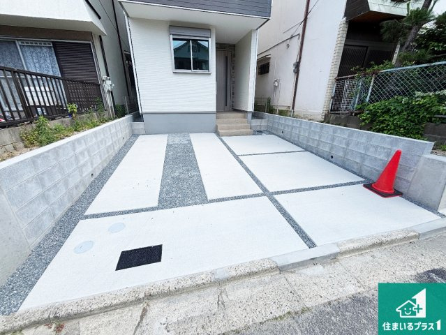 ■寝屋川市国松町　第1期　新築一戸建ての駐車場|駐車スペース！散水栓があるので、こまめに愛車を洗えます！