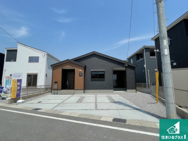 ★1(土)2(日)現地見学可能！★彦根市大藪町　全2邸の外観|安心の10年保証！外観を美しく保ち、雨水で汚れを落とします！気になることがありましたら、お気軽にお問い合わせください！