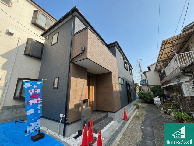 29日(土)30日(日)現地ご見学可能！　豊中市千成町　限定1邸の外観|安心の10年保証！外観を美しく保ち、雨水で汚れを落とします！気になることがありましたら、お気軽にお問い合わせください！