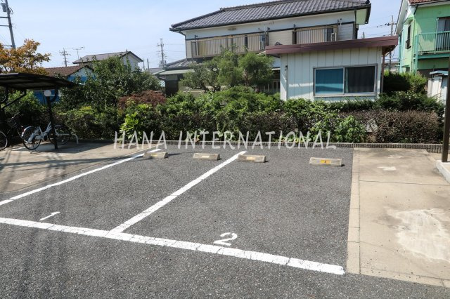 コトブキの駐車場