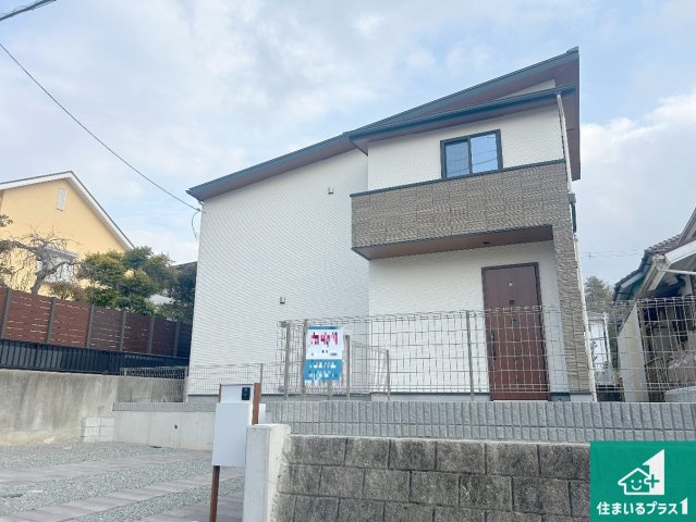 11(土)12(日)現地説明会　三田市つつじが丘南　限定1邸の外観|安心の10年保証！外観を美しく保ち、雨水で汚れを落とします！気になることがありましたら、お気軽にお問い合わせください！