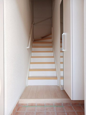 【玄関】 | ミルト・アハト