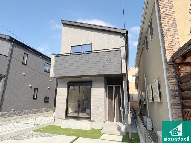　大東市南郷町　新築一戸建ての外観|お客様に長く安心して住んでいだだける事にこだわった家づくり！住んでからのアフターサービスにもしっかりと取り組んでいます！