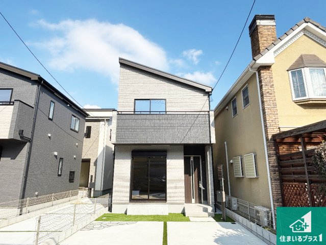　大東市南郷町　新築一戸建ての外観|お客様に長く安心して住んでいだだける事にこだわった家づくり！住んでからのアフターサービスにもしっかりと取り組んでいます！