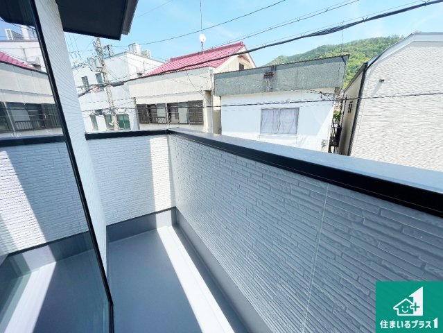 ★5(土)6(日)現地見学可能！★京都市伏見区醍醐下山口町　限定1邸のバルコニー|日当たりのよいバルコニー！お部屋が開放的に！