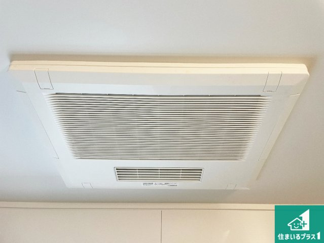 ★5(土)6(日)現地見学可能！★大津市堅田　全4邸の冷暖房・空調設備|四季を通して快適なバスライフをお手伝いする浴室暖房乾燥機！浴室の乾燥・暖房・涼風・換気はもちろん、２４時間換気にも対応！