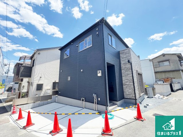 29日(土)30日(日)現地ご見学可能！　高槻市下田部町　限定1邸の外観|お客様に長く安心して住んでいだだける事にこだわった家づくり！住んでからのアフターサービスにもしっかりと取り組んでいます！