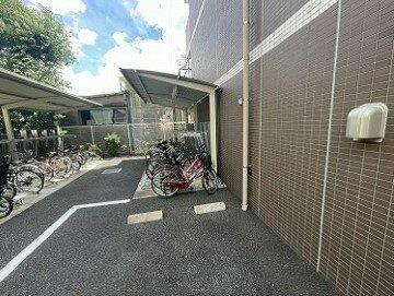 ラフィスタ本蓮沼のその他共用部分|駐輪場です