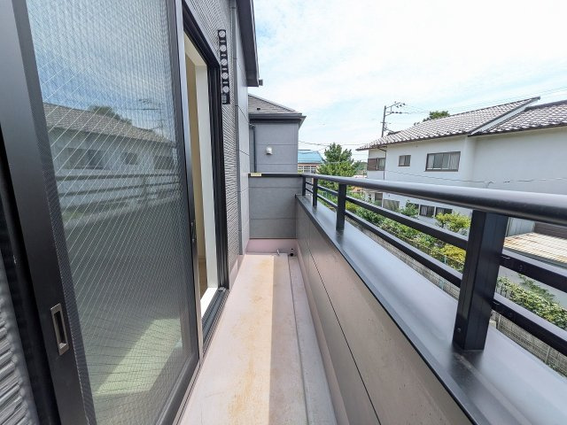 八王子市　上野町　新築一戸建て　１期のバルコニー|～南向きで陽当たりの良いバルコニー　洗濯物がよく乾きそうです～