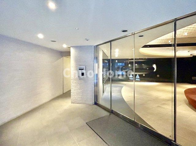 アスコットパーク両国石原の防犯設備|【オートロック】オートロックシステムでセキュリティ充実。当たり前ですが、安全で安心して暮らすのって大事ですよね。お探しのご条件でオートロック付きの物件を探す方も多いですがやはりセキュリティは大事です。