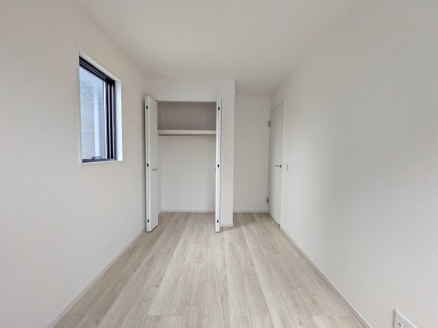 八王子市　上野町　新築一戸建て　１期の収納|～収納力の高いクローゼット完備～
