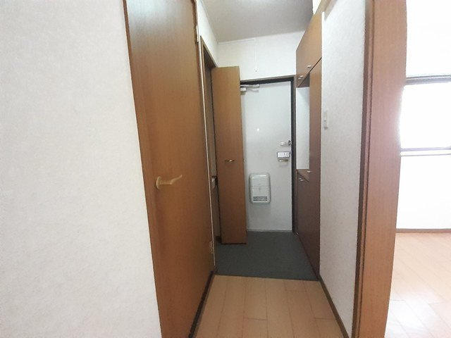 メゾンサンセールの玄関