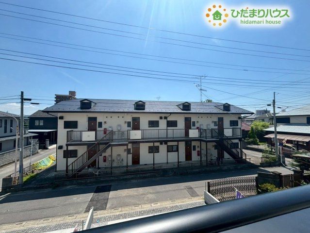 鴻巣市吹上本町　3期　新築一戸建て　グラファーレ　02　の展望|バルコニーからの眺望は視界を遮る高い建物がなく、開放感あふれる景色が広がります！爽やかな風と太陽の光を感じながら、心地よい朝の時間を過ごせます♪季節の移り変わりを身近に感じられる特別な場所！