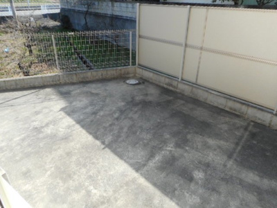【庭】 | 風琳舎 | 簡単な家庭菜園も楽しめるお庭です