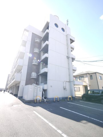 Tierra芳泉Ⅰの駐車場