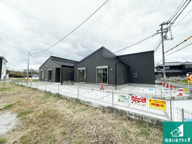 ●5(土)6(日)現地案内可能！　北葛城郡広陵町萱野の外観|安心の10年保証！外観を美しく保ち、雨水で汚れを落とします！気になることがありましたら、お気軽にお問い合わせください！
