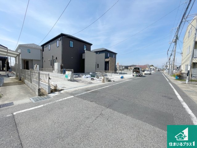 ★5(土)6(日)現地見学可能！★近江八幡市安土町常楽寺　ラスト1邸の前面道路含む現地写真|車通りの少ない前面道路！お子様がいらっしゃるご家族でも安心！
