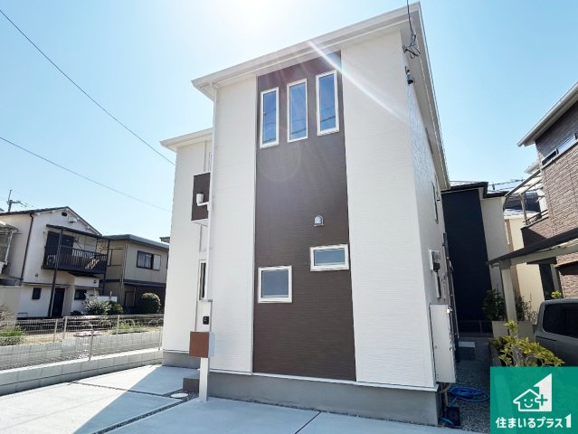 堺市東区南野田　全4邸の外観|お客様に長く安心して住んでいだだける事にこだわった家づくり！住んでからのアフターサービスにもしっかりと取り組んでいます！