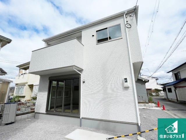 ★29(土)30(日)現地見学可能！★草津市草津　限定1邸の外観|安心の10年保証！外観を美しく保ち、雨水で汚れを落とします！気になることがありましたら、お気軽にお問い合わせください！