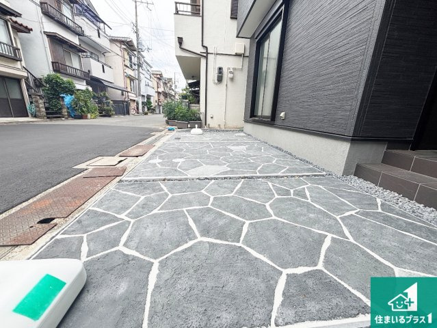1日(土)2日(日)現地見学可能！　門真市島頭　全2邸の駐車場|駐車スペース！散水栓があるので、こまめに愛車を洗えます！