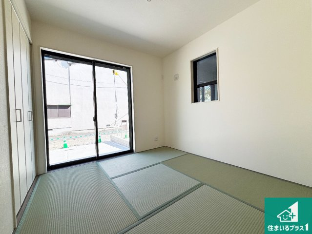 ●29(土)30(日)現地案内可能！　奈良市高畑町　ラスト1邸　の和室|一室あると便利な和室は客間としてだけでなく、小さなお子様のプレイルームや食後のくつろぎスペースとしてもご利用いただけます。収納もついていますので大活躍間違いなし！