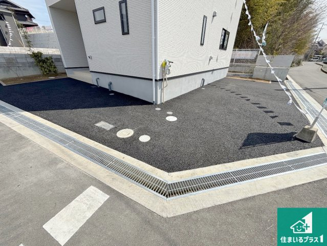 岸和田市門前町　第2期　新築一戸建ての駐車場|駐車スペース！散水栓があるので、こまめに愛車を洗えます！