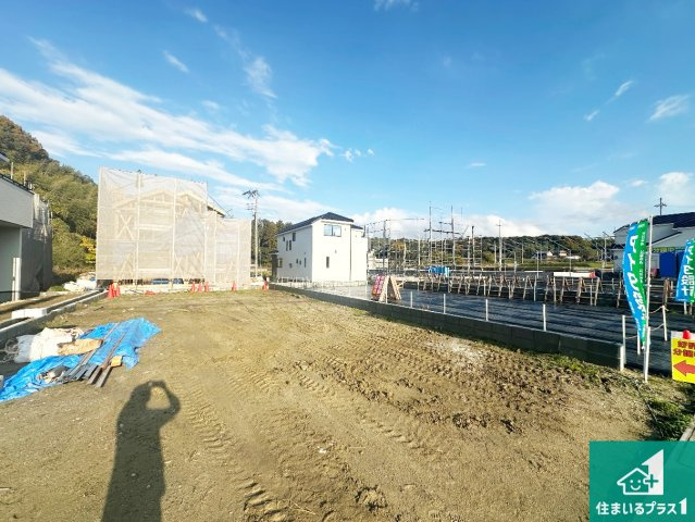 ★現地見学可能！★木津川市城山台　新築一戸建ての外観|周辺は落ち着いた街並みの住宅地！子育てがしやすい住環境です！まだ未完成ですが、現地でしかわからない事もございます。是非一度ご覧ください。