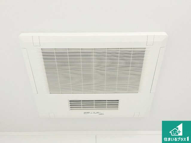 神戸市北区惣山町　第2期　新築一戸建ての冷暖房・空調設備|四季を通して快適なバスライフをお手伝いする浴室暖房乾燥機！浴室の乾燥・暖房・涼風・換気はもちろん、２４時間換気にも対応！