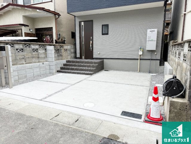 ★1(土)2(日)現地見学可能！★城陽市寺田水度坂　限定1邸の駐車場|駐車スペース！散水栓があるので、こまめに愛車を洗えます！