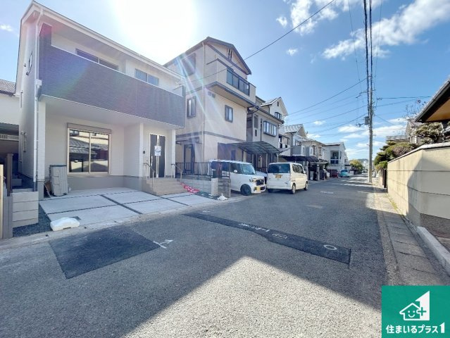 ★29(土)30(日)現地見学可能！★京都市伏見区醍醐新開　全2邸の前面道路含む現地写真|周辺は閑静な住宅街！前面道路広々で車の出し入れも便利です。駐車が苦手な方でも安心して車庫入れできます！