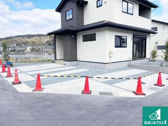 ★現地見学可能！★京都市北区上賀茂本山　第1期　新築一戸建ての駐車場|駐車スペース！散水栓があるので、こまめに愛車を洗えます！