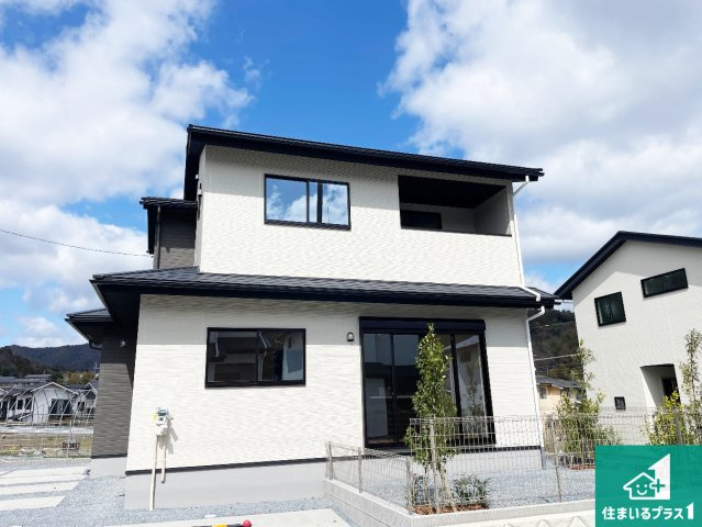 ★現地見学可能！★京都市北区上賀茂本山　第1期　新築一戸建ての外観|安心の10年保証！外観を美しく保ち、雨水で汚れを落とします！気になることがありましたら、お気軽にお問い合わせください！