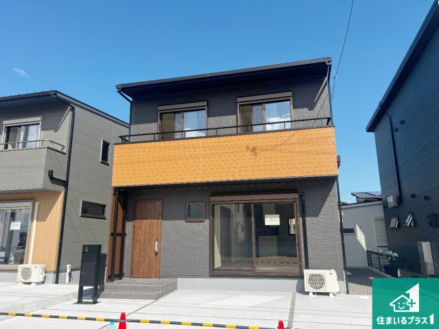1(土)2(日)現地説明会！◆泉佐野市下瓦屋　未入居　全2邸の外観|安心の10年保証！外観を美しく保ち、雨水で汚れを落とします！気になることがありましたら、お気軽にお問い合わせください！