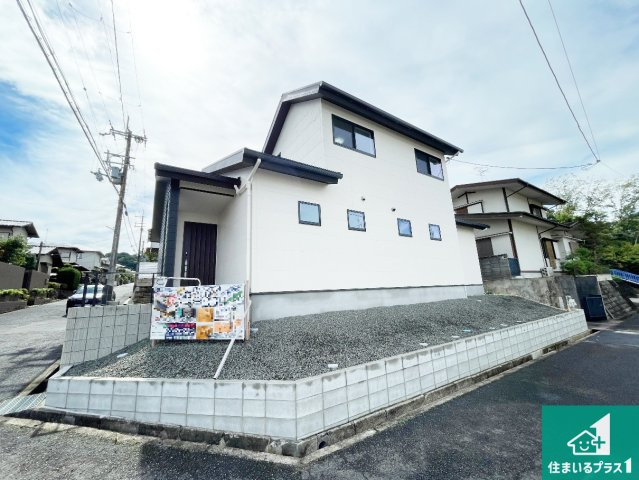 5(土)6(日)現地説明会！◆河内長野市大矢船北町　限定1邸の外観|安心の10年保証！外観を美しく保ち、雨水で汚れを落とします！気になることがありましたら、お気軽にお問い合わせください！
