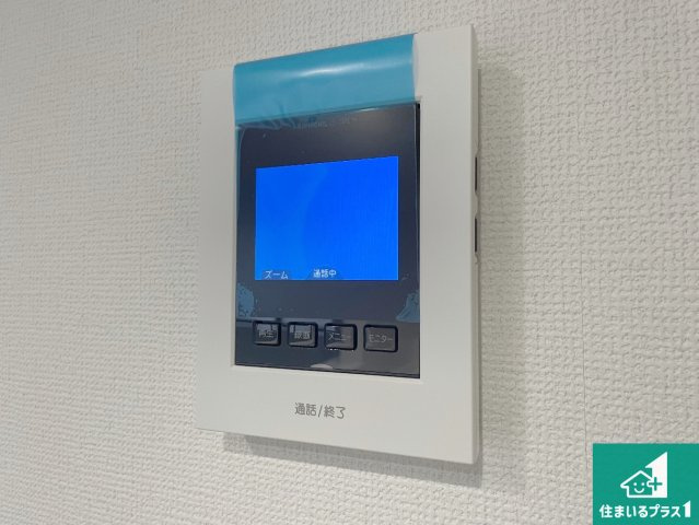 1日(土)2日(日)現地見学可能！　神戸市北区惣山町　新築一戸建ての防犯設備|カラーモニターインターホン！声だけでなく来訪者の姿や顔がモニターで確認できるので、小さなお子様がいらっしゃるご家庭でも安心できます！