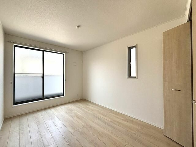 北原町２丁目貸家の洋室