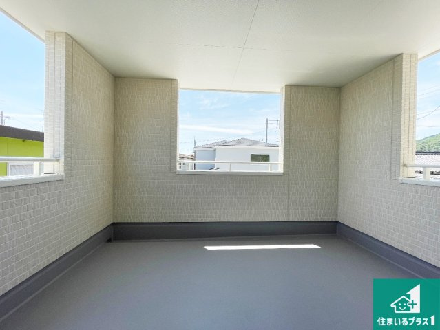 ●香芝市磯壁　第5期　新築一戸建てのバルコニー|急な雨でも安心のインナーバルコニー！