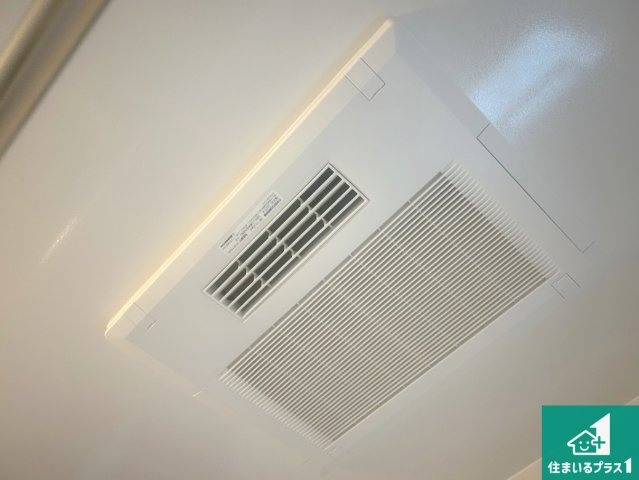 ★16(土)17(日)現地見学可能！★神戸市北区惣山町　限定1邸の冷暖房・空調設備|四季を通して快適なバスライフをお手伝いする浴室暖房乾燥機！浴室の乾燥・暖房・涼風・換気はもちろん、２４時間換気にも対応！