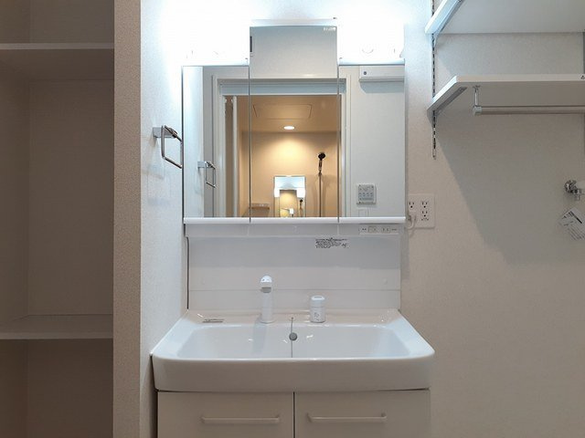 スプリング　ファインⅠの洗面所|広い洗面スペース