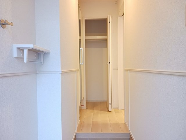 ウエアライトⅡの玄関|落ち着いた玄関です