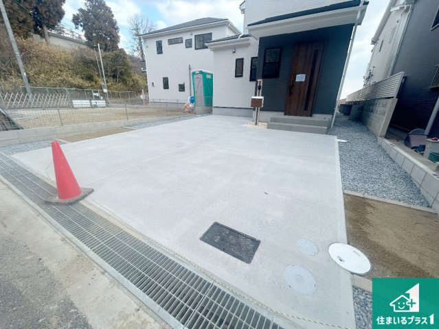 29日(土)30日(日)現地ご見学可能！ 池田市畑　第15期　新築一戸建ての駐車場|駐車スペース！散水栓があるので、こまめに愛車を洗えます！